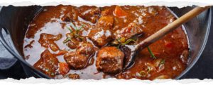 Appetitliches Foto eines Rehragouts, welches im Restaurant "Weltenburger am Dom" serviert werden. Die Speisen sind frisch und ansprechend angerichtet